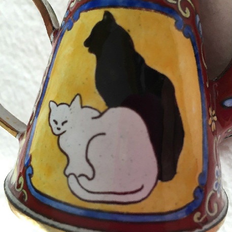 Kelvin Chen Style – Enamel Copper Cloisonne Tea Pot – Black Cat w/ White Cat
