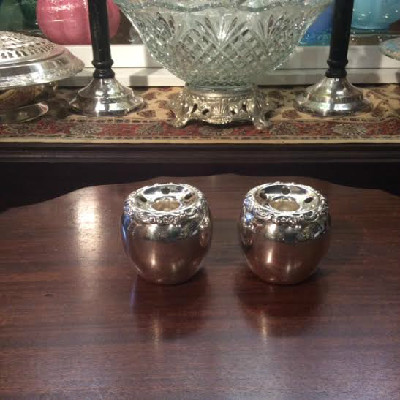 Baroque Pattern Candle Holders w/ Flower Frogs - Pair - Vintage Wallace Silverplate