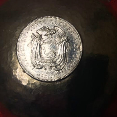 Hammered Silver Ashtray w/ 1944 Ecuadorian 5 Sucre Coin & Three 1928 1 Sucre Coins