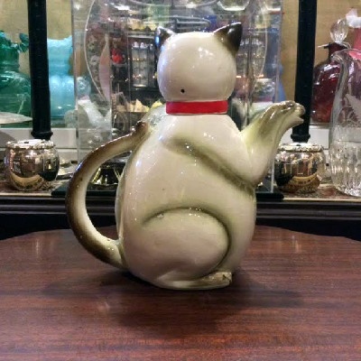 Delightful Cat Tea Pot - Kitty Tea Pot - Vintage - Unmarked - In the Style of German Erphila Majolica Teapots