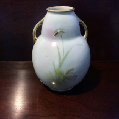 Red Clover Decorated 2 Handled Vase - Vintage - Hand Painted Nippon