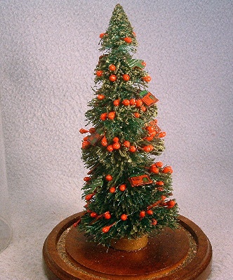 Bottle Brush Christmas Tree w/ Berries & Mini Ornaments In Glass Dome - Vintage - 7.5 Inches Tall