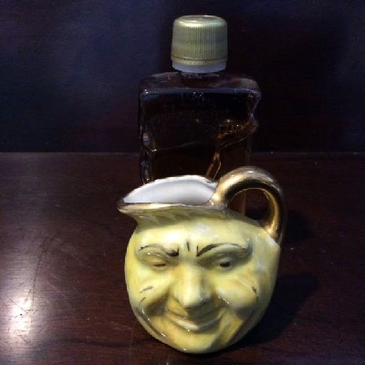 Man In The Moon Yellow Luster Ware Porcelain Syrup / Cream Pitcher - PLUS VT Maple Syrup! - Vintage - Miniature