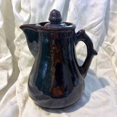 Bennington Lidded Coffee Pot with Acorn Finial - Vintage Rockingham Brown Glaze